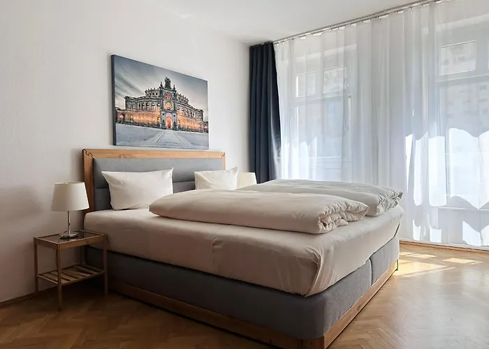 Daire Familienapartment Muenzgasse Mit Blick Zur Frauenkirche